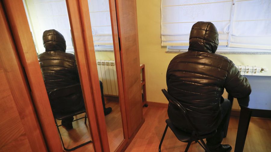 «Tuvimos que pagar 3.000 euros, además de no cobrar 2.000, para recuperar el piso»